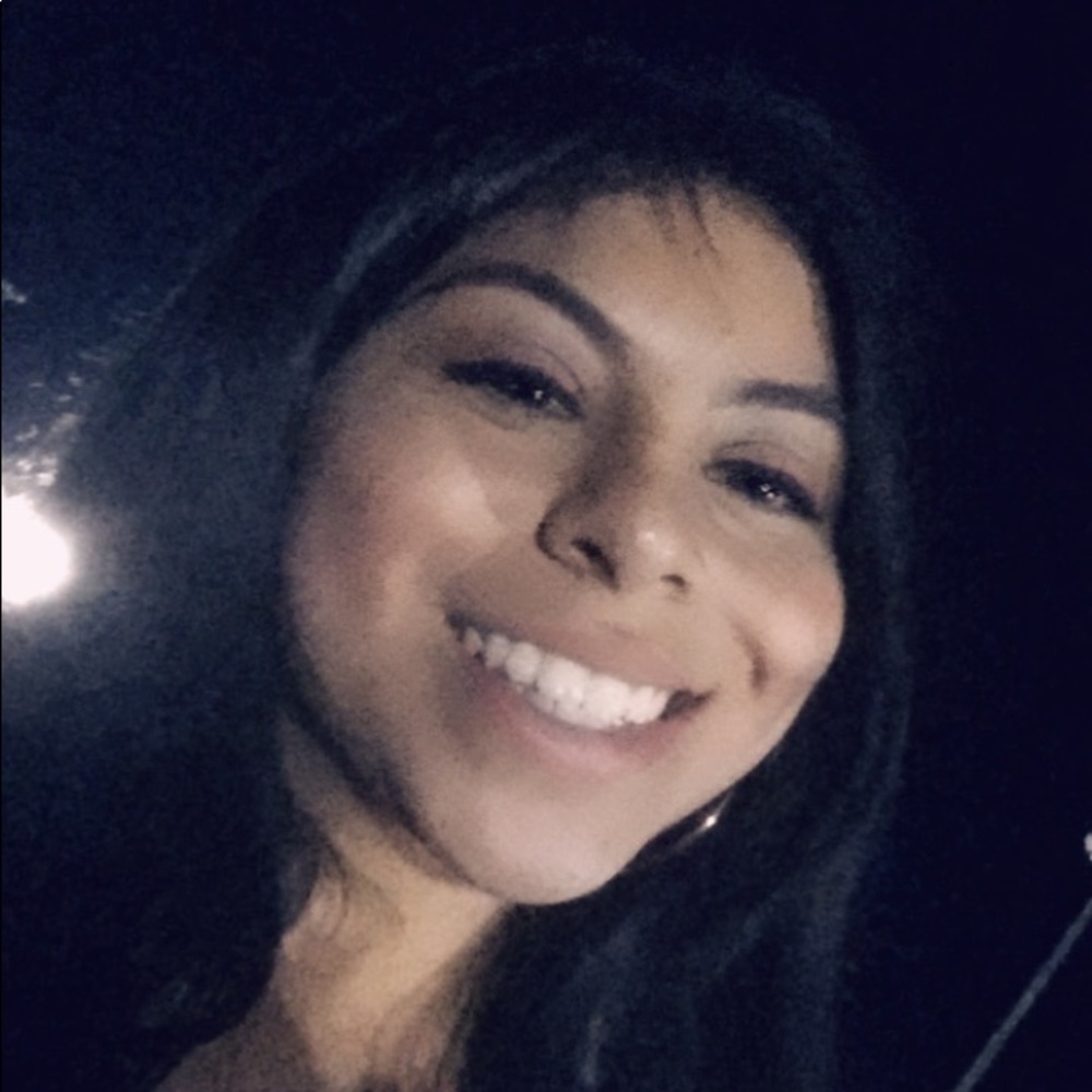 Meet your Posher, Kenia